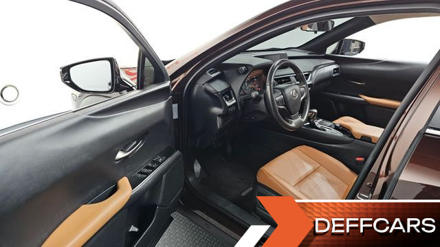 Lexus UX 2.0 2WD купить на сайте DeffCars