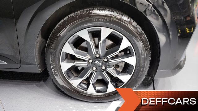 Kia CARNIVAL Gasoline 9-Seater Signature купить на сайте DeffCars