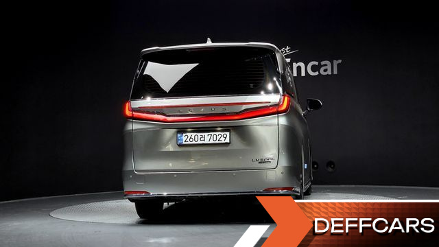 Lexus LM 500h Royal купить на сайте DeffCars