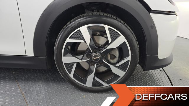 Mini COOPER CONVERTIBLE Favoured купить на сайте DeffCars