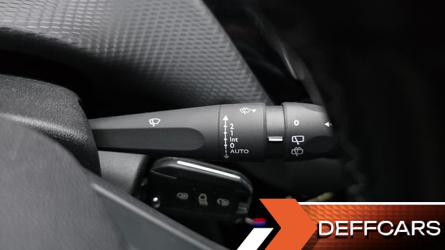 Peugeot 2008 1.5 BlueHDi Allure купить на сайте DeffCars