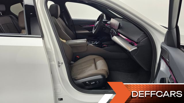 BMW 5-SERIES 520i M Sport купить на сайте DeffCars