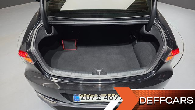 Hyundai GRANDEUR Le Blanc купить на сайте DeffCars
