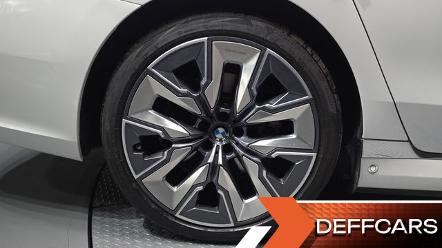 BMW 7-SERIES 750e xDrive Design Pure Excellence купить на сайте DeffCars