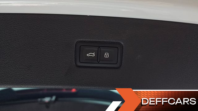 Audi Q7 55 TFSI Quattro Premium купить на сайте DeffCars