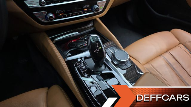 BMW 5-SERIES 520i Luxury купить на сайте DeffCars