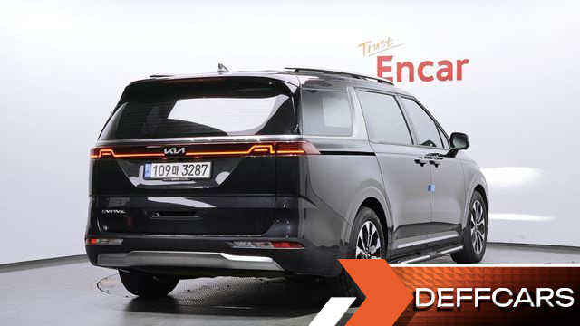 Kia CARNIVAL 9-Seater Signature купить на сайте DeffCars