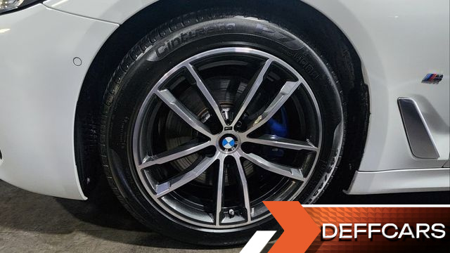 BMW 5-SERIES 520i M Sport купить на сайте DeffCars
