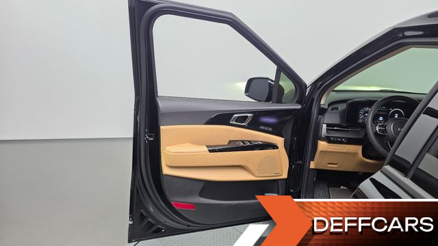 Kia CARNIVAL Gasoline 7-Seater Signature купить на сайте DeffCars