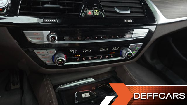 BMW 5-SERIES 520i M Sport купить на сайте DeffCars
