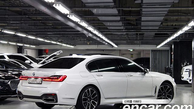 BMW 7-SERIES 740Li xDrive M Sport Package купить на сайте DeffCars