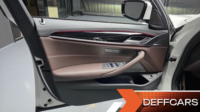 BMW 5-SERIES 530i xDrive M Sport Package купить на сайте DeffCars