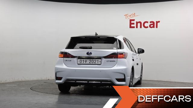 Lexus CT200H 1.8 F-Sport ZWA10 купить на сайте DeffCars