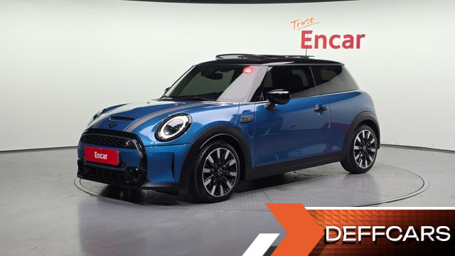 Mini COOPER Classic Launch Pack Third Generation купить на сайте DeffCars