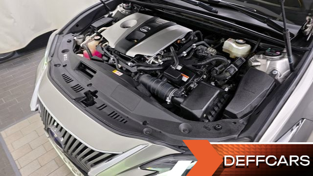 Lexus ES Luxury Plus купить на сайте DeffCars
