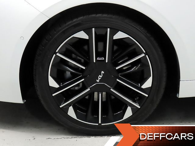 Kia K8 2.5 Gasoline 2WD Signature купить на сайте DeffCars