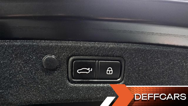 Hyundai GRANDEUR 3.3 Calligraphy купить на сайте DeffCars