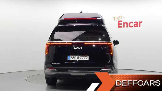 Kia CARNIVAL 9-Seater Hi Limousine Signature купить на сайте DeffCars