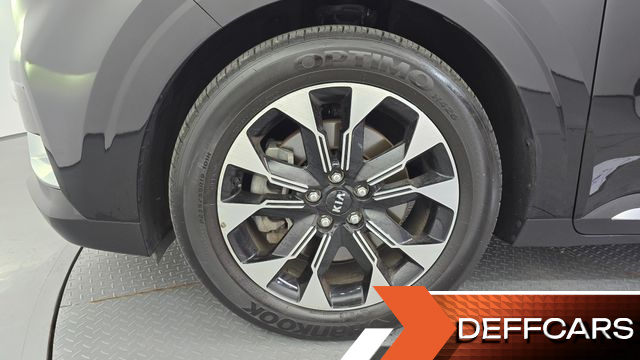 Kia CARNIVAL 9-Seater Signature купить на сайте DeffCars