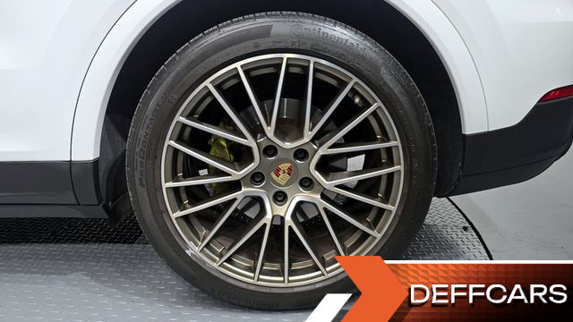 Porsche CAYENNE 3.0 E-HYBRID PLATINUM EDITION купить на сайте DeffCars