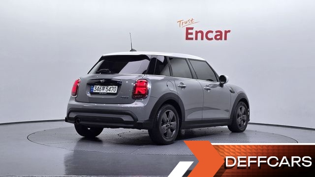 Mini COOPER 5Door Classic Third Generation купить на сайте DeffCars