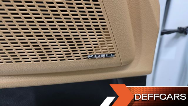 Kia CARNIVAL Gasoline 9-Seater Signature купить на сайте DeffCars