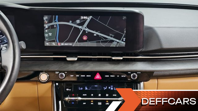 Kia CARNIVAL Gasoline 9-Seater Signature купить на сайте DeffCars