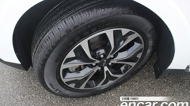 Kia CARNIVAL Gasoline 11-Seater Prestige купить на сайте DeffCars