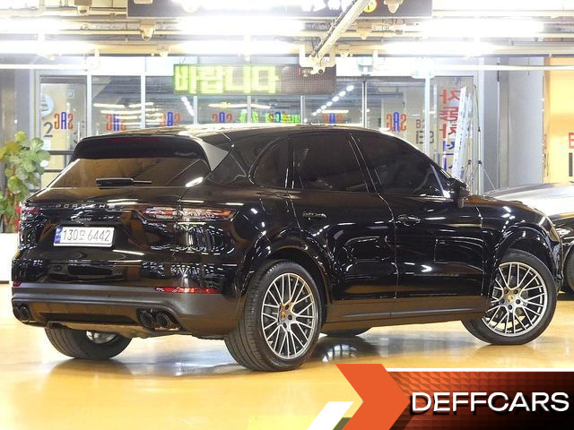 Porsche CAYENNE 3.0 PLATINUM EDITION купить на сайте DeffCars