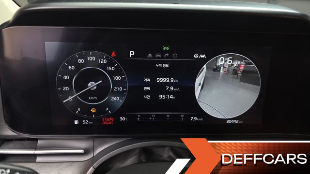 Kia CARNIVAL Gasoline 9-Seater Signature купить на сайте DeffCars