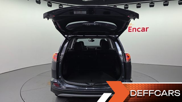 Toyota RAV4 2.5 4WD Hybrid 4th купить на сайте DeffCars
