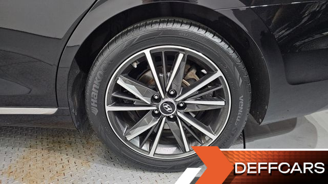 Hyundai GRANDEUR 2.5 Le Blanc купить на сайте DeffCars