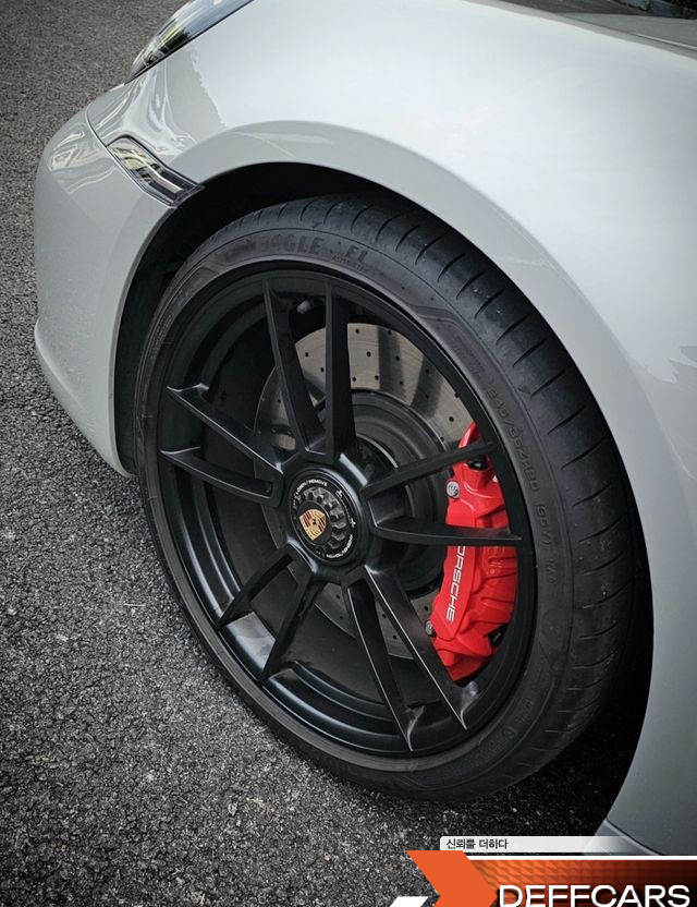 Porsche 911 Carrera 4 GTS Cabriolet купить на сайте DeffCars