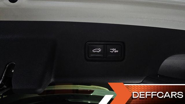 Kia CARNIVAL 7-Seater Signature купить на сайте DeffCars