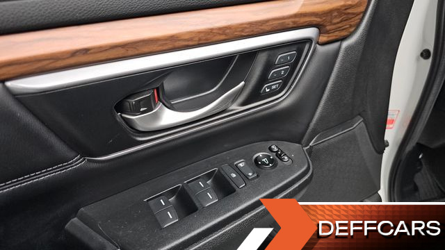 Honda CR-V 1.5 Touring 4WD купить на сайте DeffCars