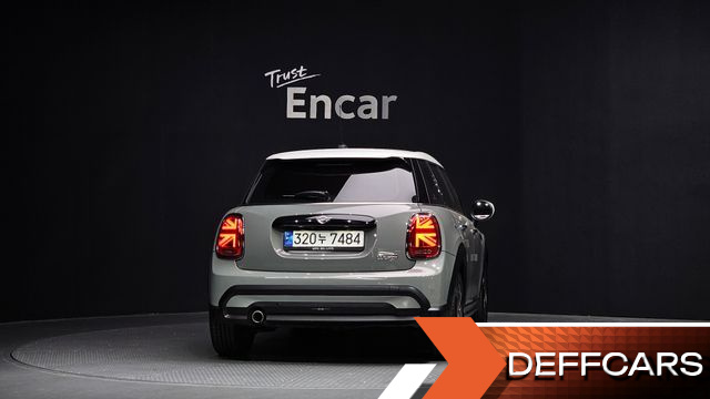 Mini COOPER 5Door Classic Third Generation купить на сайте DeffCars