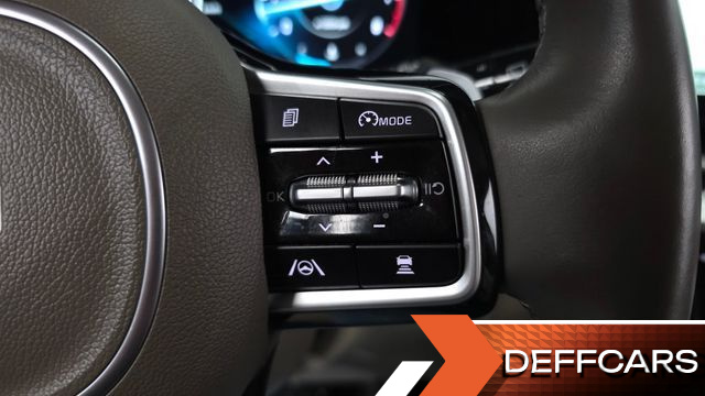 Kia CARNIVAL Gasoline 7-Seater Hi-Limousine Signature купить на сайте DeffCars