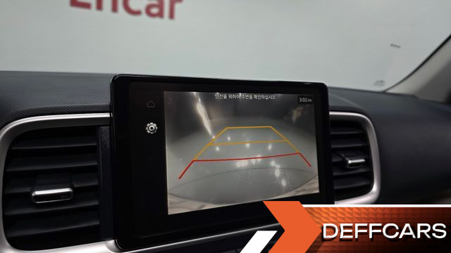 Hyundai VENUE 1.6 Flux купить на сайте DeffCars