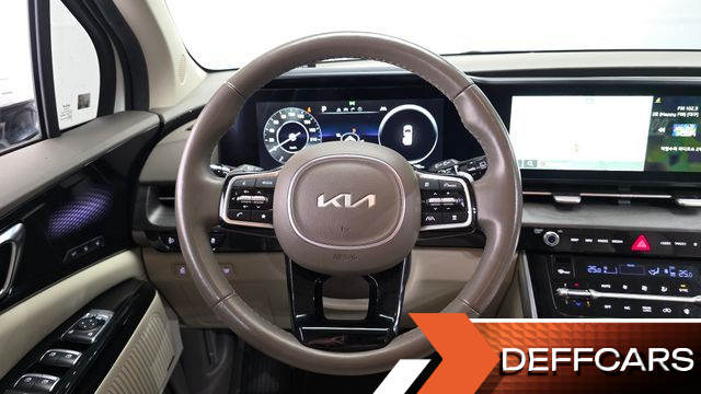 Kia CARNIVAL Gasoline 7-Seater Signature купить на сайте DeffCars