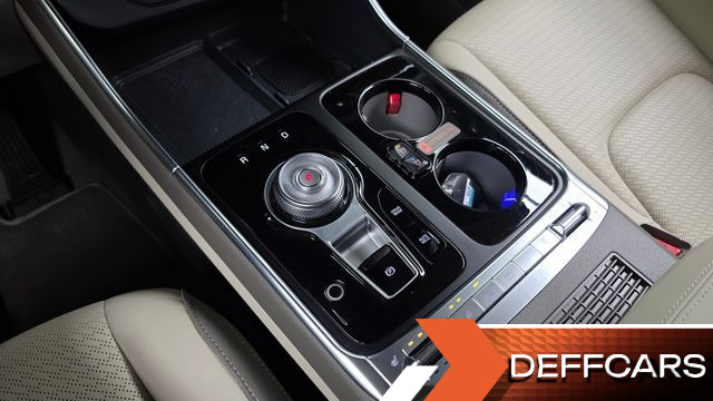 Kia CARNIVAL Gasoline 9-Seater Hi Limousine Signature купить на сайте DeffCars