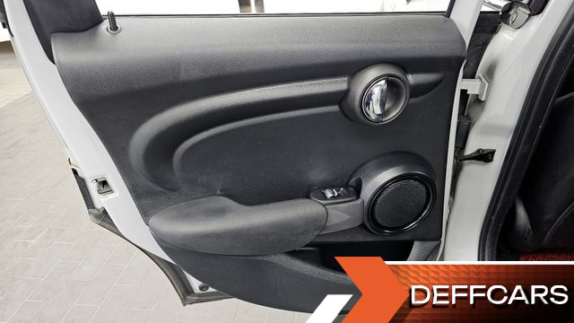 Mini COOPER 5Door Standard 3rd купить на сайте DeffCars