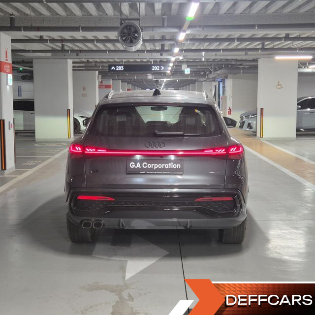 Audi Q5 40 TDI Quattro S Line Black Edition купить на сайте DeffCars