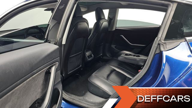 Tesla MODEL 3 Long Range AWD купить на сайте DeffCars