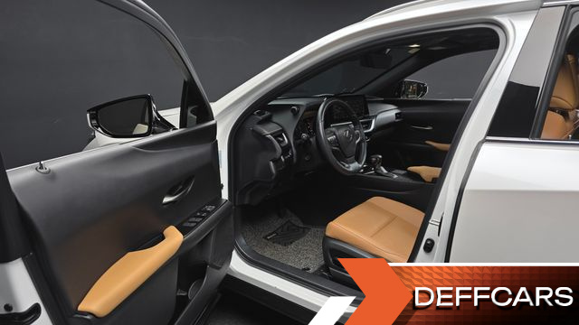 Lexus UX 2.0 2WD купить на сайте DeffCars