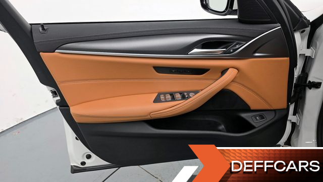 BMW 5-SERIES 520i M Sport купить на сайте DeffCars