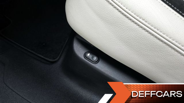 Land Rover RANGE ROVER VELAR 3.0 D300 R-Dynamic SE купить на сайте DeffCars