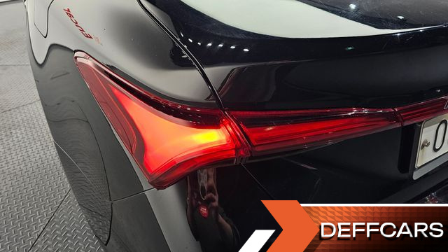 Toyota AVALON 2.5 Hybrid купить на сайте DeffCars