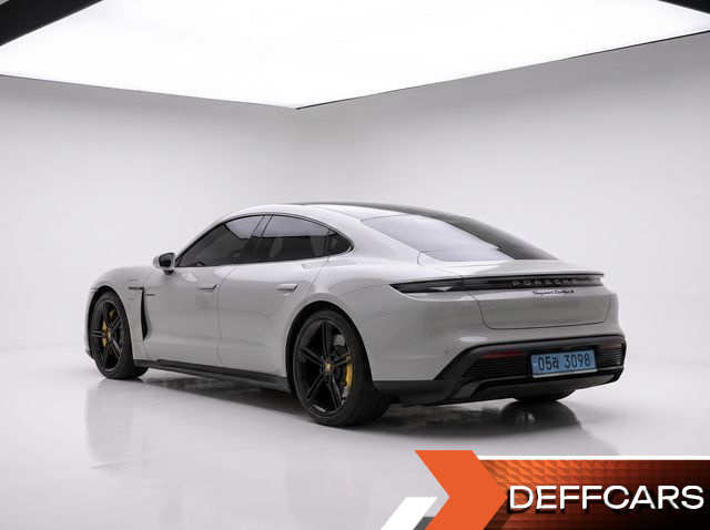Porsche TAYCAN Turbo S купить на сайте DeffCars