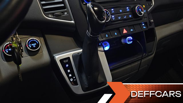 Hyundai SOLATI 15-seater Luxury купить на сайте DeffCars