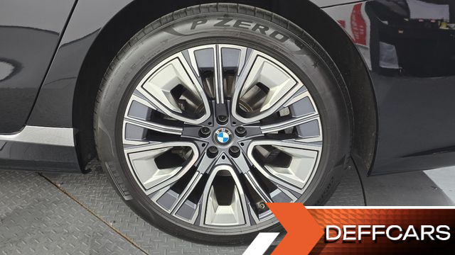 BMW 7-SERIES 740i sDrive Design Pure Excellence купить на сайте DeffCars